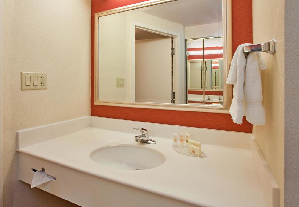 Courtyard By Marriott Toronto Vaughan Dış mekan fotoğraf